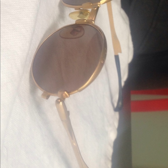 Gold John Paul Gaultier vintage sunglasses - Picture 4 of 8